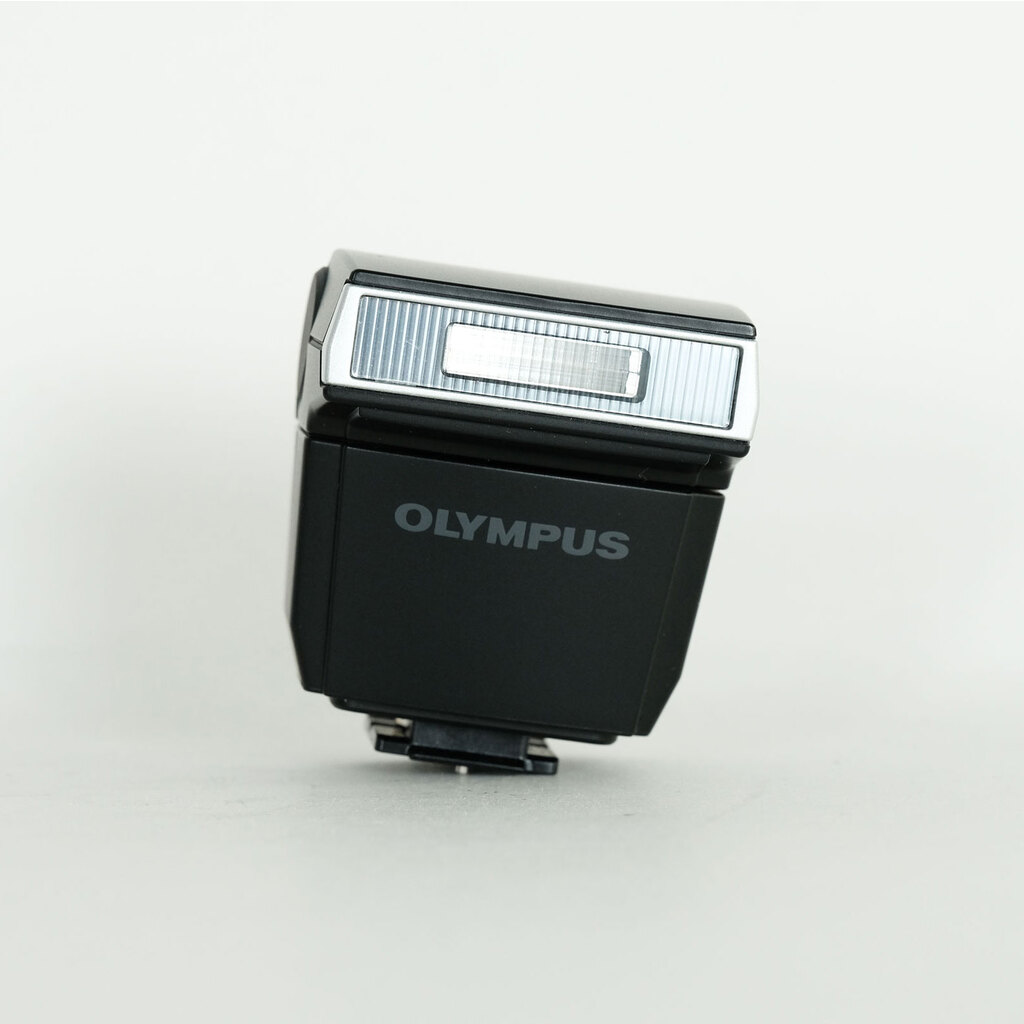 OLYMPUS PEN-F