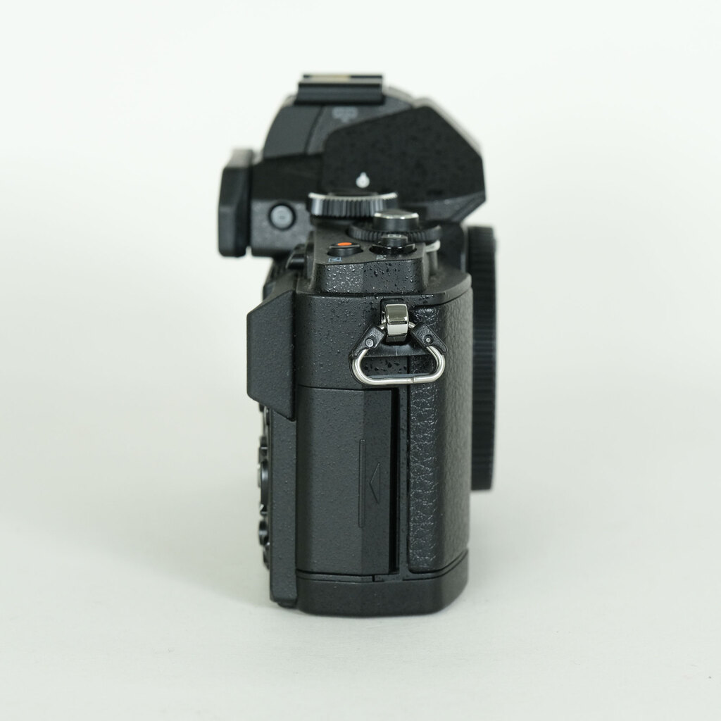 OLYMPUS OM-D E-M5 ボディ ブラック