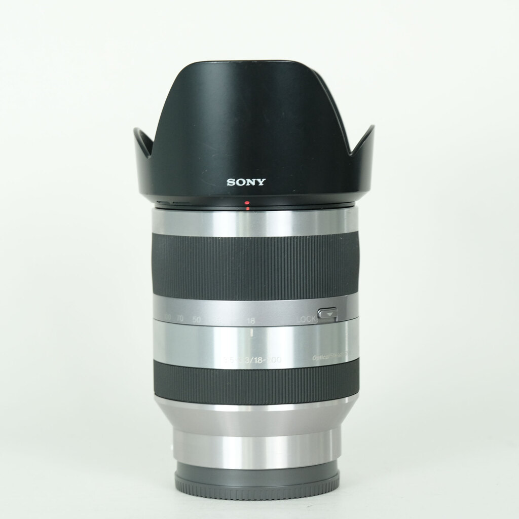 SONY E18-200mm F3.5-6.3 OSS SEL18200