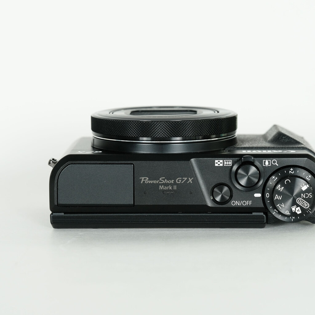 Canon PowerShot G7X Mark II Canon PowerShot G7X Mark II