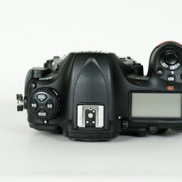 Nikon D500