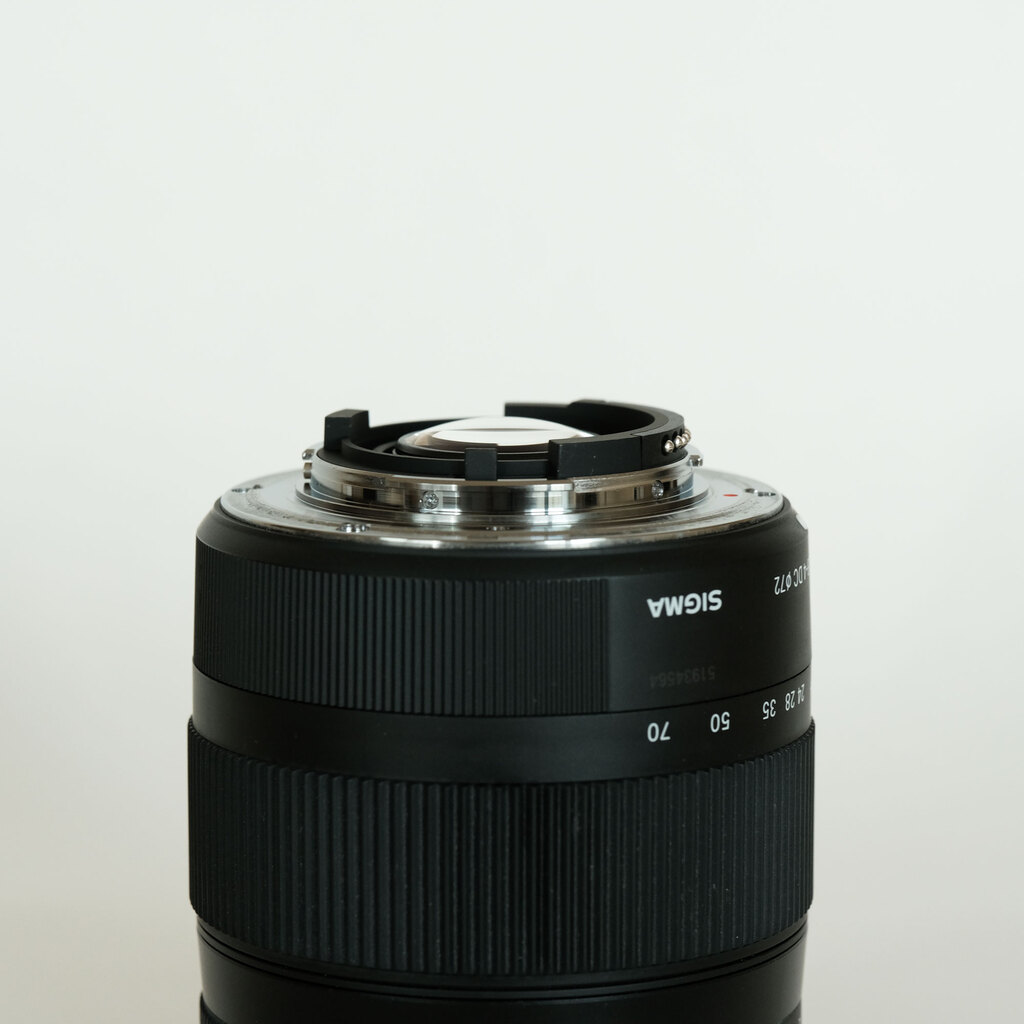 SIGMA 17-70mm F2.8-4 DC MACRO OS HSM | Contemporary [ニコンF用]の