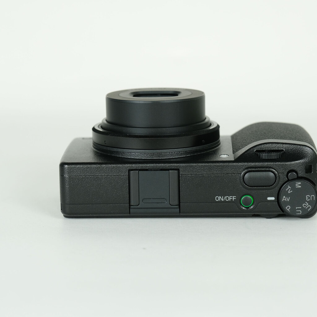 RICOH GR IIIxの出品 | ONE SCENE（ワンシーン）