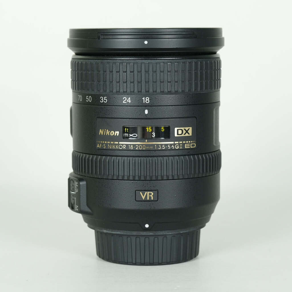 Nikon AF-S DX NIKKOR 18-200mm F3.5-5.6G ED VR II