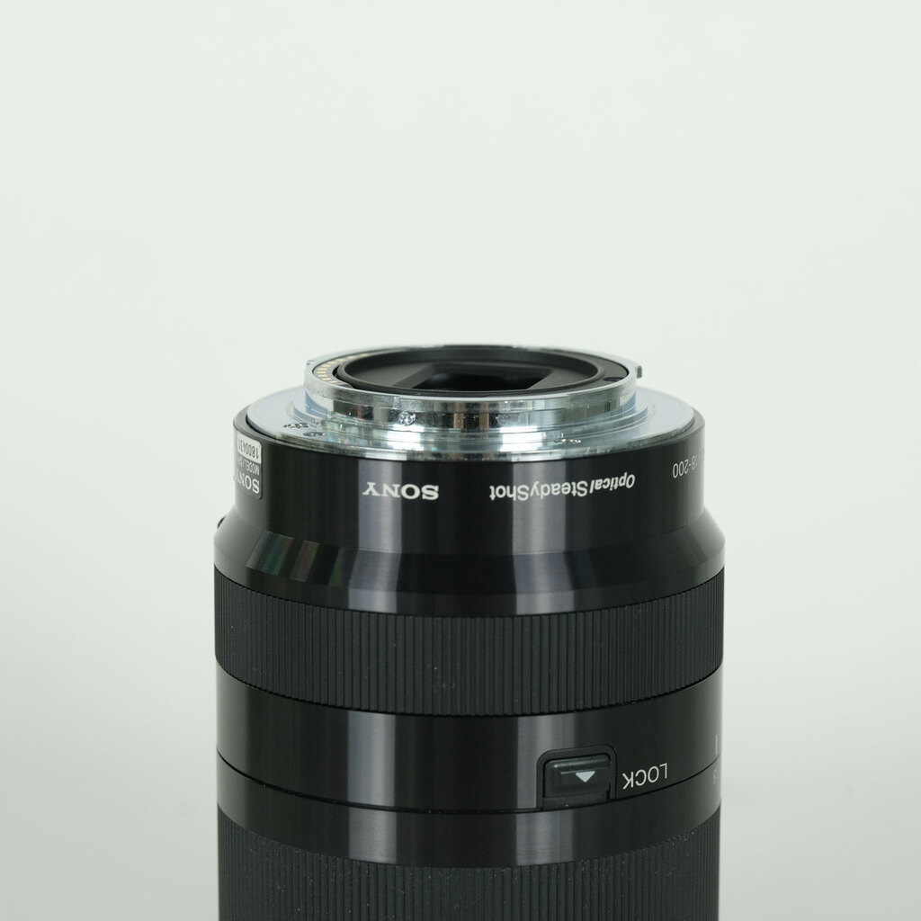 SONY E18-200mm F3.5-6.3 OSS LE SEL18200LE SONY E18-200mm F3.5-6.3 OSS LE SEL18200LE