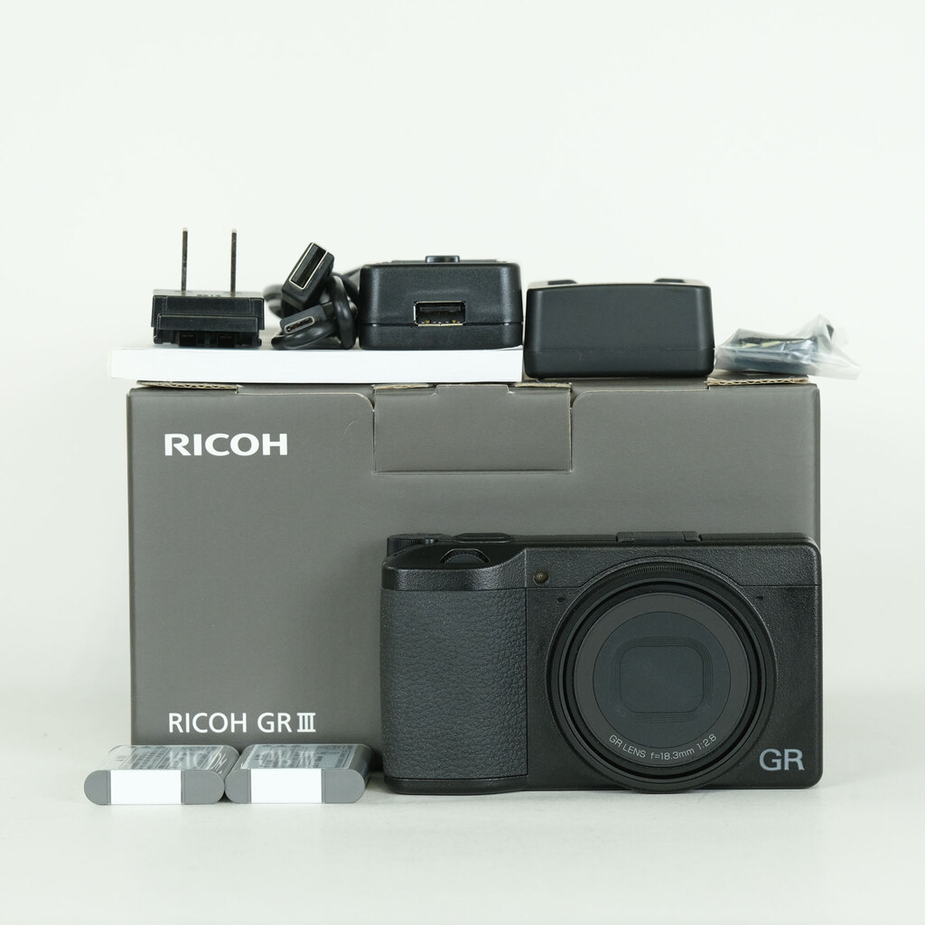 RICOH GR III