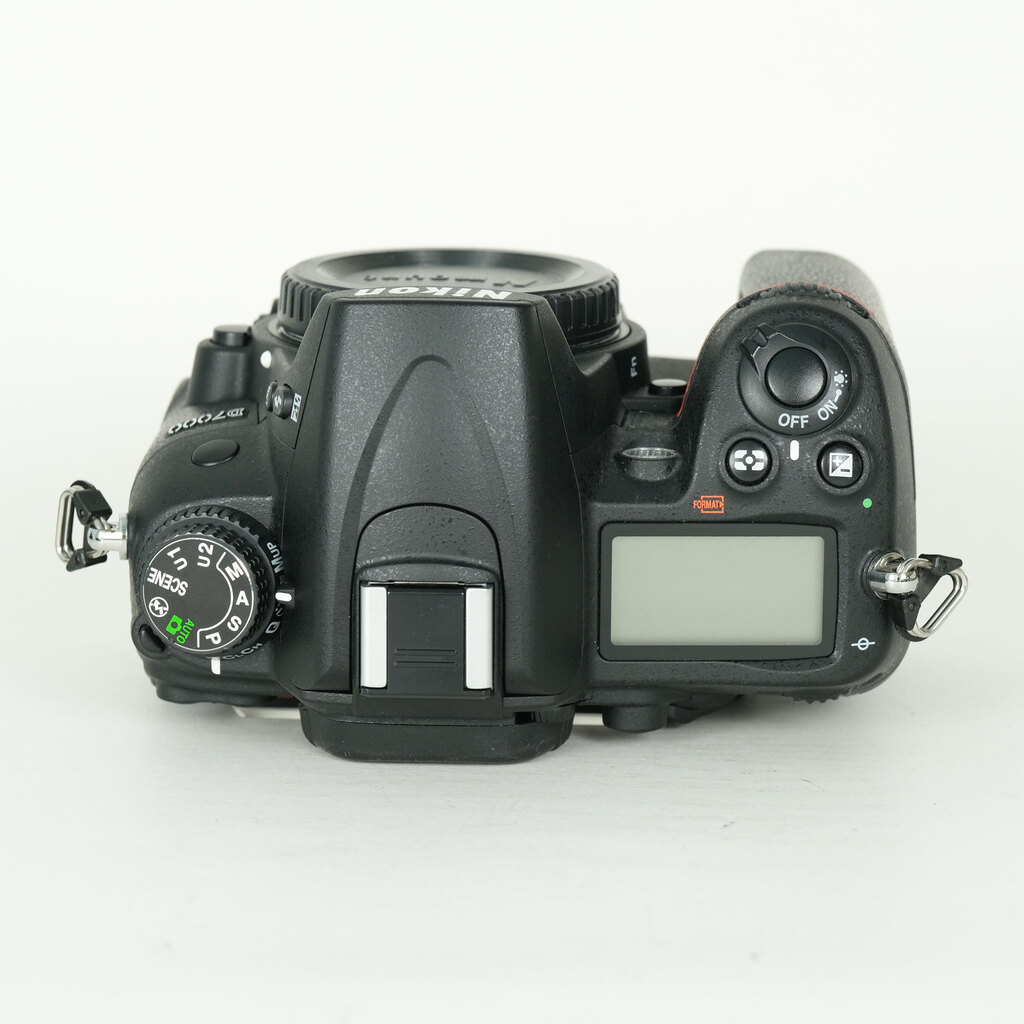 Nikon D7000の出品 | ONE SCENE（ワンシーン）