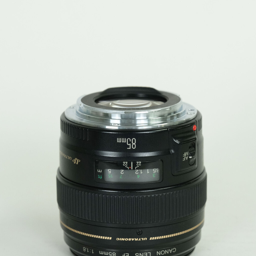 Canon EF85mm F1.8 USM Canon EF85mm F1.8 USM