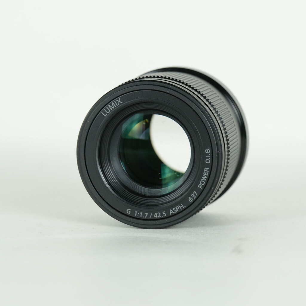 Panasonic LUMIX G 42.5mm / F1.7 ASPH. / POWER O.I.S.の出品 | ONE