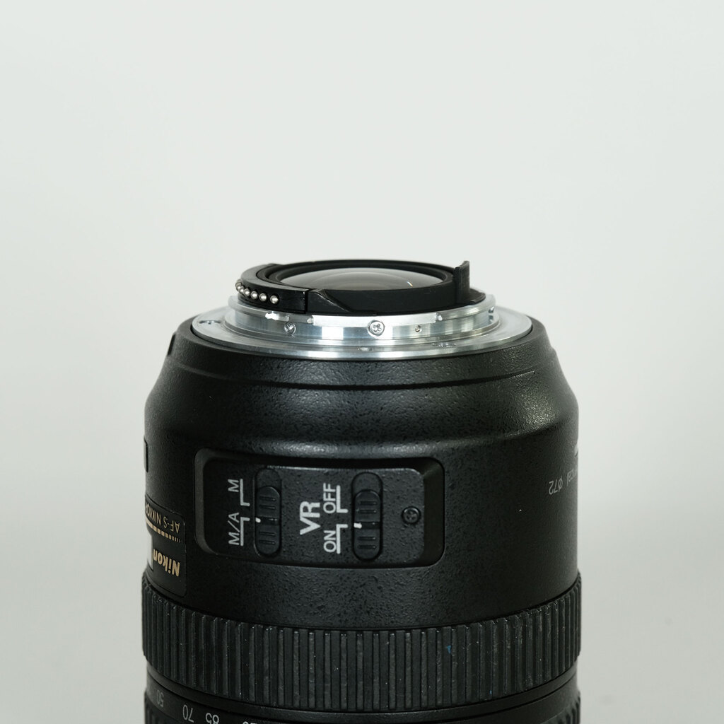 Nikon AF-S VR Zoom-Nikkor 24-120mm F3.5-5.6G IF-ED