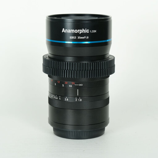 SIRUI 35mm F1.8 Anamorphic（キヤノンRF用）