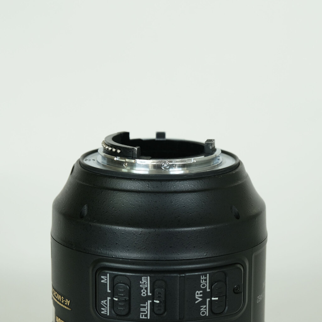 Nikon AF-S VR Micro-Nikkor 105mm f/2.8G IF-ED