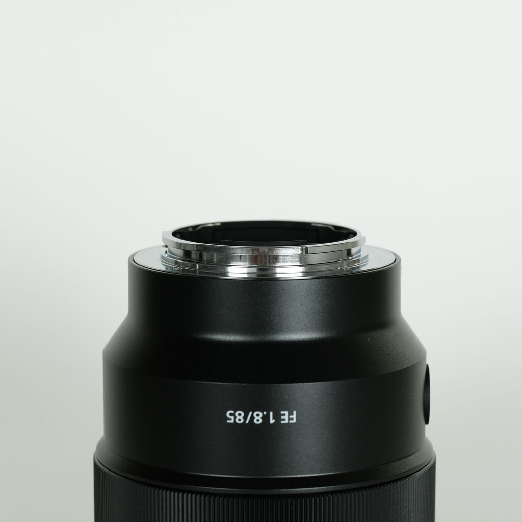 SONY FE 85mm F1.8 SEL85F18