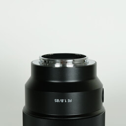 SONY FE 85mm F1.8 SEL85F18