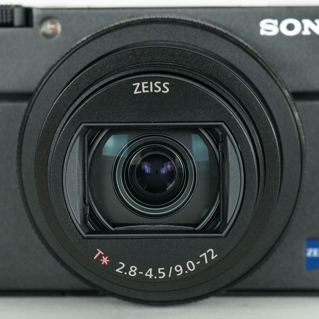 SONY Cyber-shot DSC-RX100M7