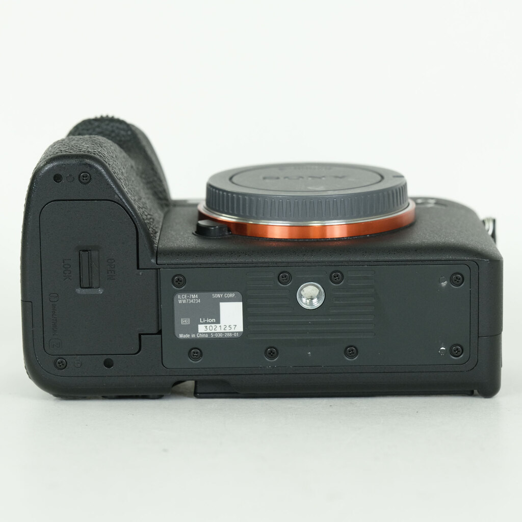 SONY α7 IV(ILCE-7M4) SONY α7 IV(ILCE-7M4)