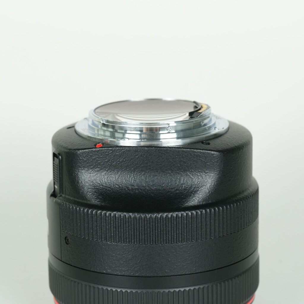 Canon EF85mm F1.2L USMの出品 | ONE SCENE（ワンシーン）