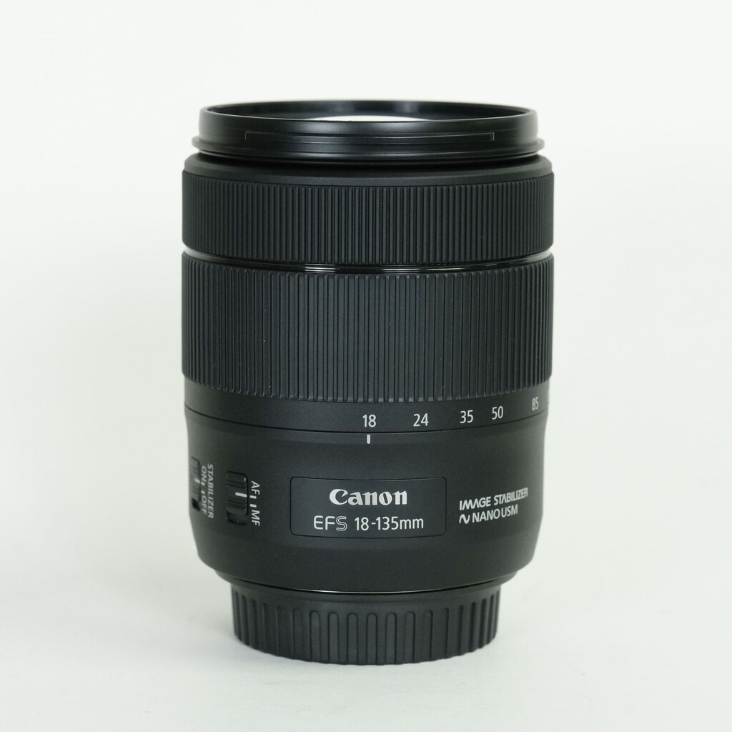 Canon EF-S18-135mm F3.5-5.6 IS USM Canon EF-S18-135mm F3.5-5.6 IS USM