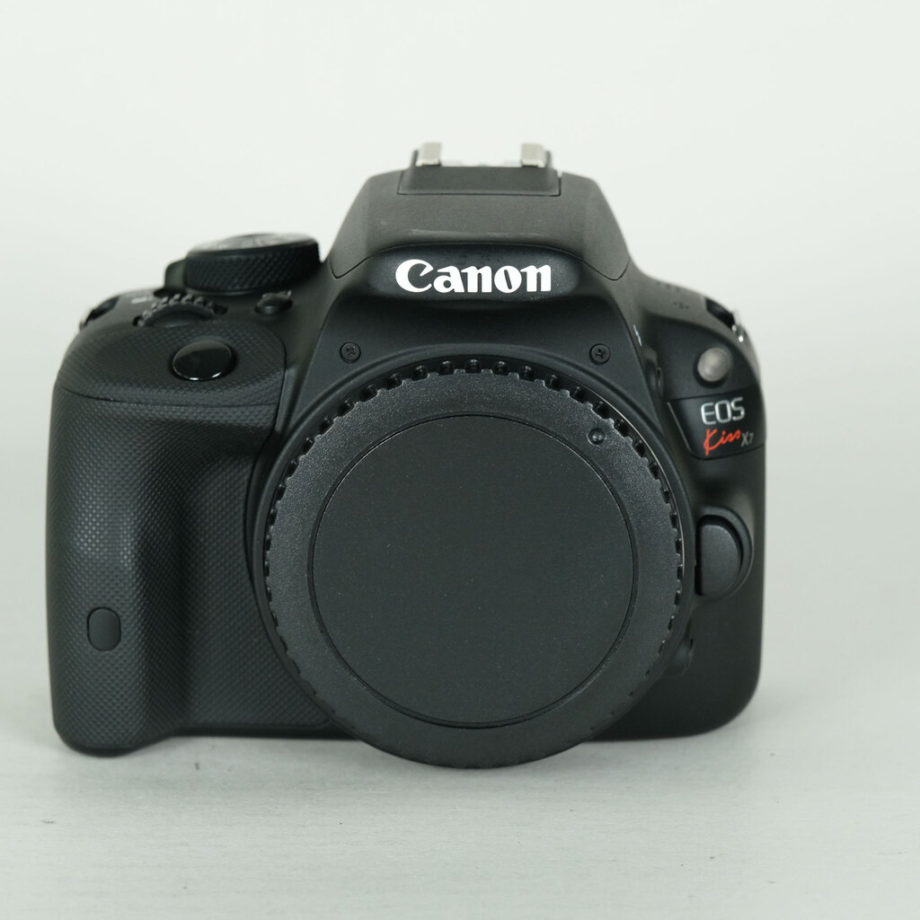 Canon EOS Kiss X7