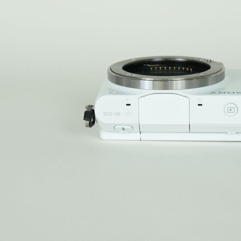 SONY α NEX-3N ボディ ホワイトの出品 | ONE SCENE（ワンシーン）