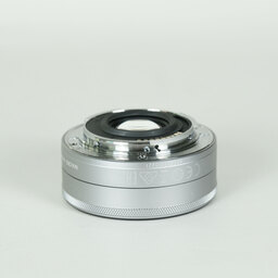 Canon EF-M22mm F2 STM