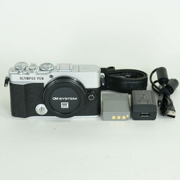 OLYMPUS PEN E-P7