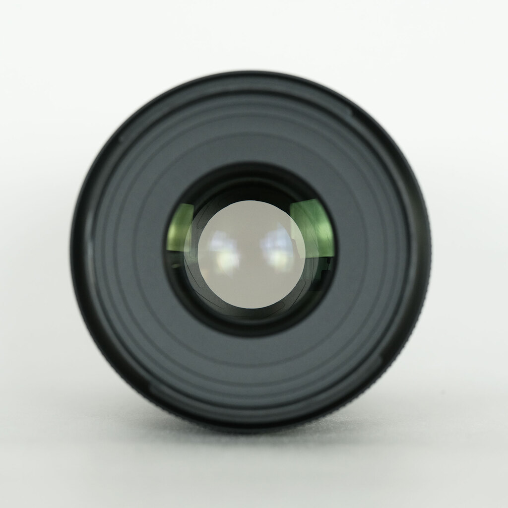 TAMRON 90mm F/2.8 Di III MACRO VXD [ソニーE用]