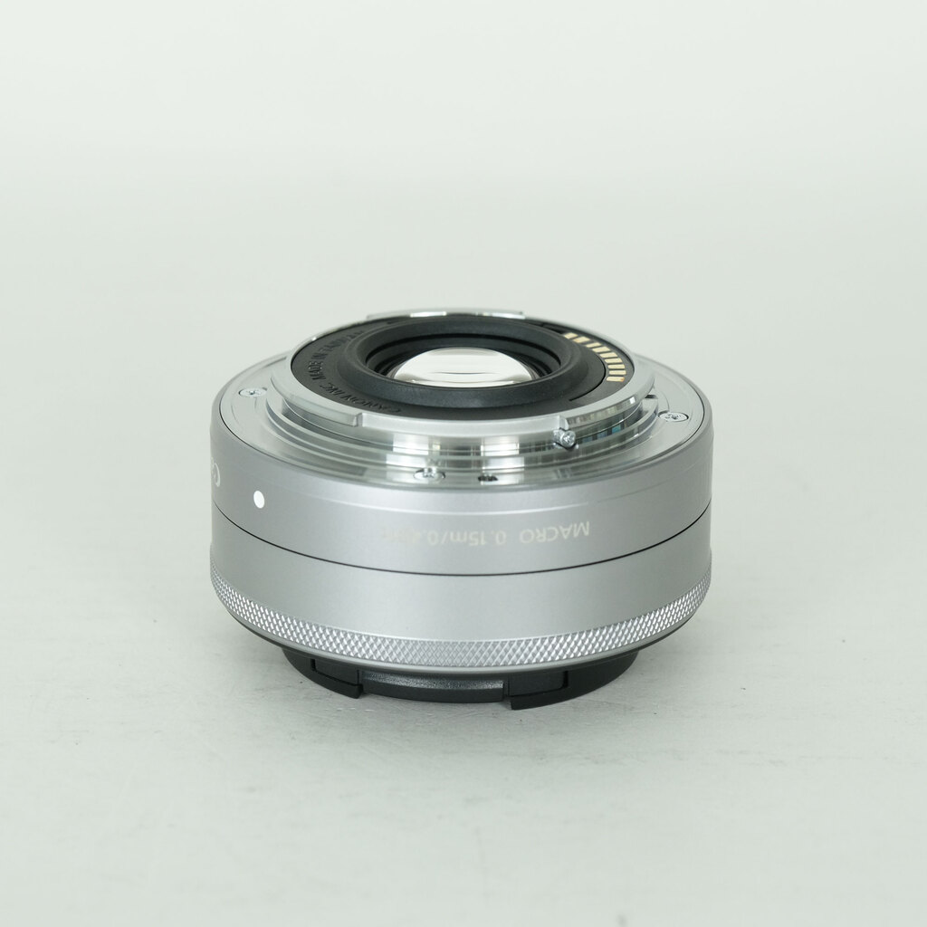 Canon EF-M22mm F2 STM シルバー 美品 Canon EF-M22mm F2 STMの出品 | ONE SCENE（ワンシーン）