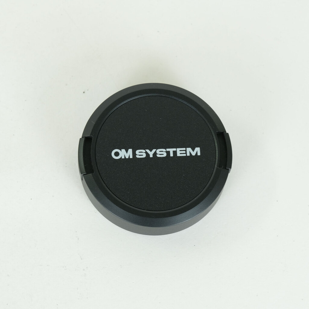 OLYMPUS M.ZUIKO DIGITAL ED 8mm F1.8 Fisheye PRO