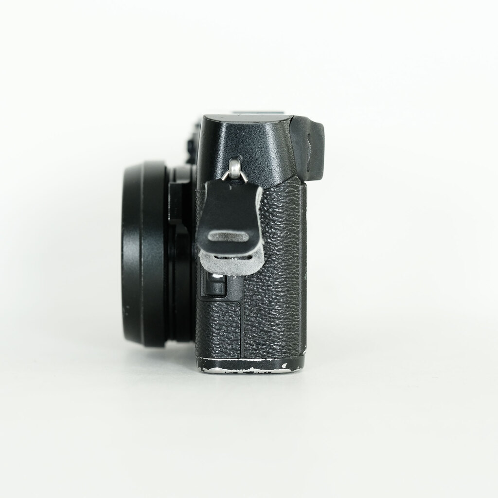 FUJIFILM X100F ブラック