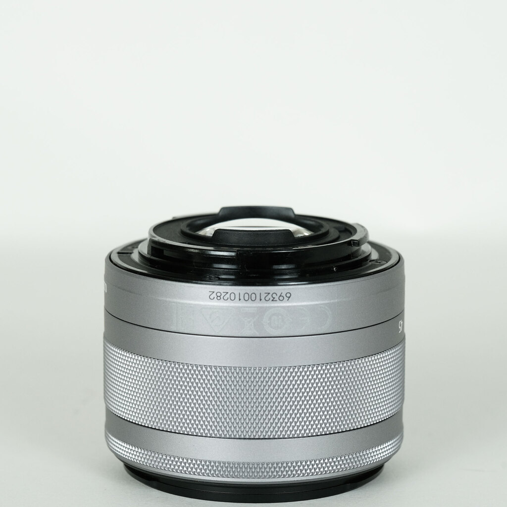 Canon EF-M15-45mm F3.5-6.3 IS STM