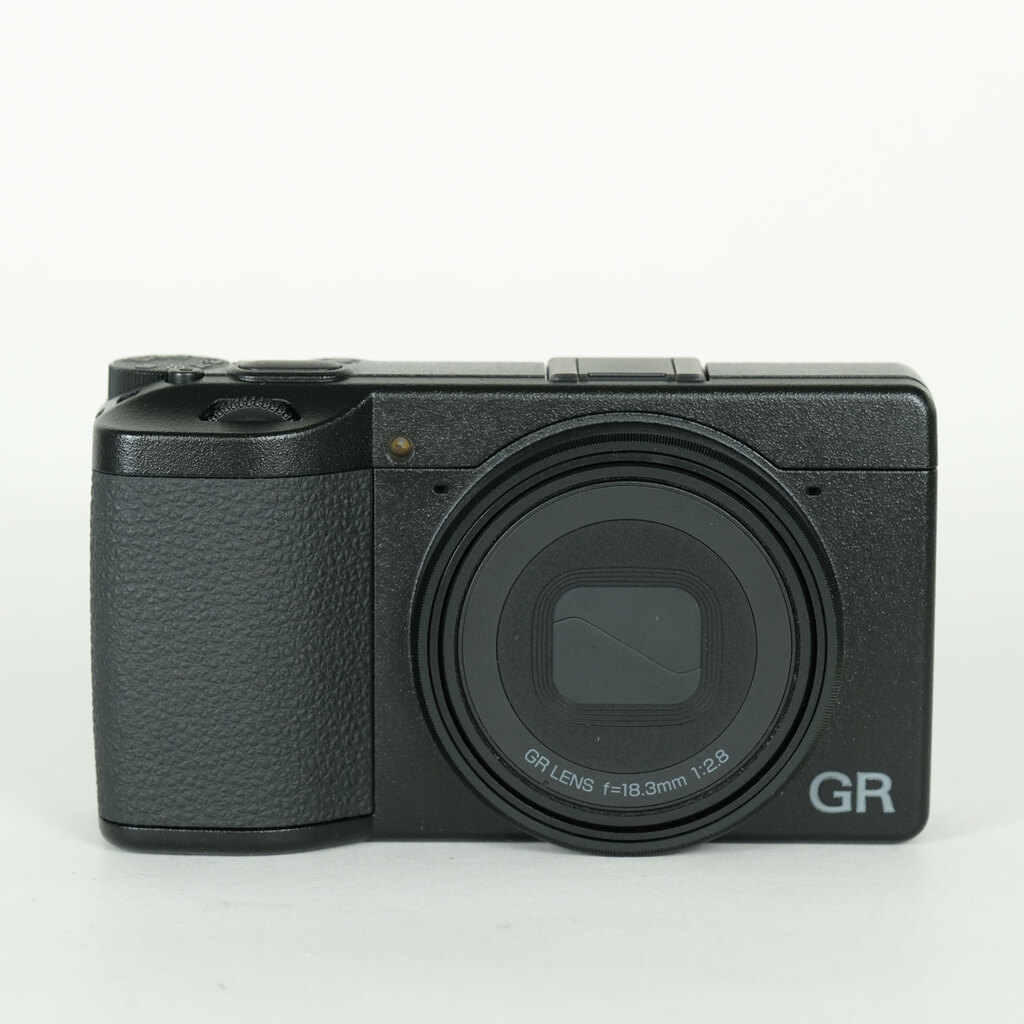 RICOH GR IV