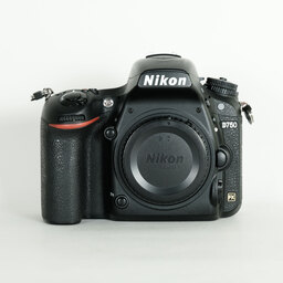 Nikon D750