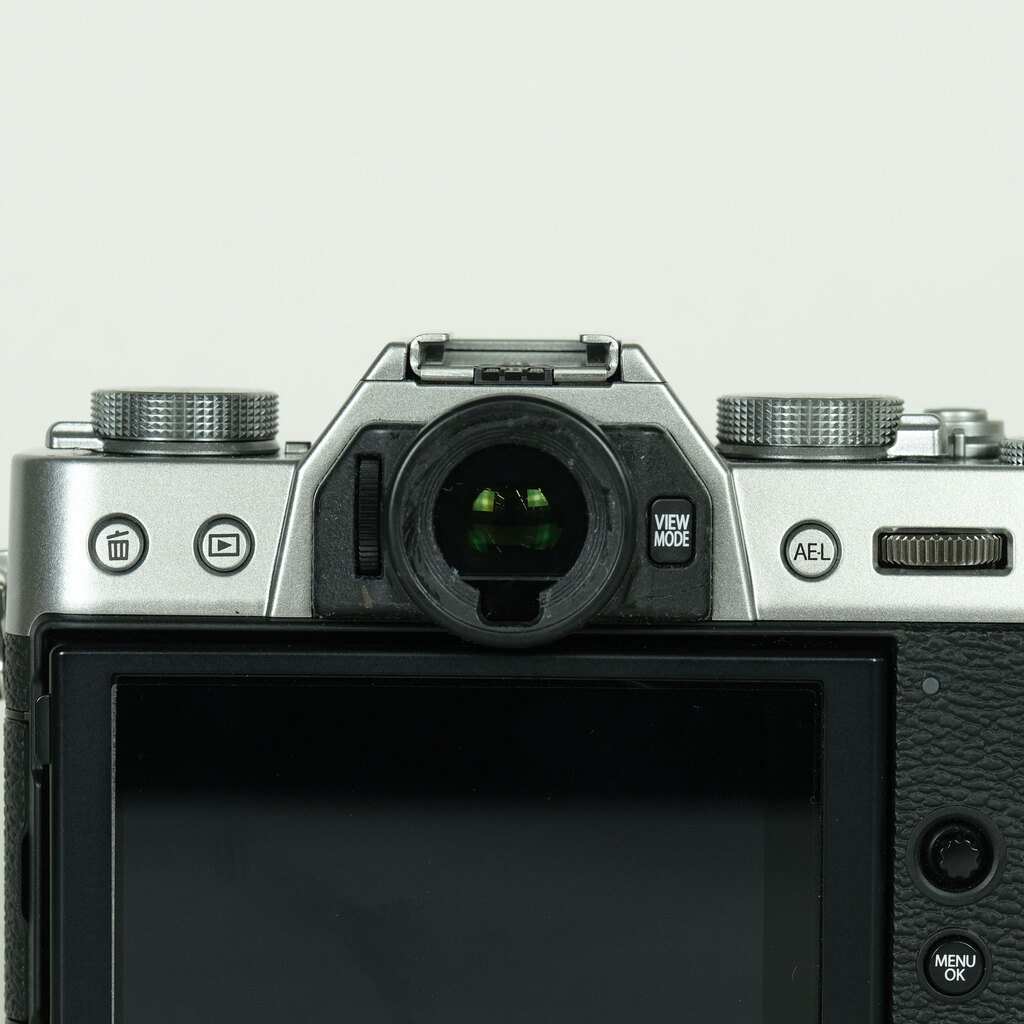 FUJIFILM X-T30