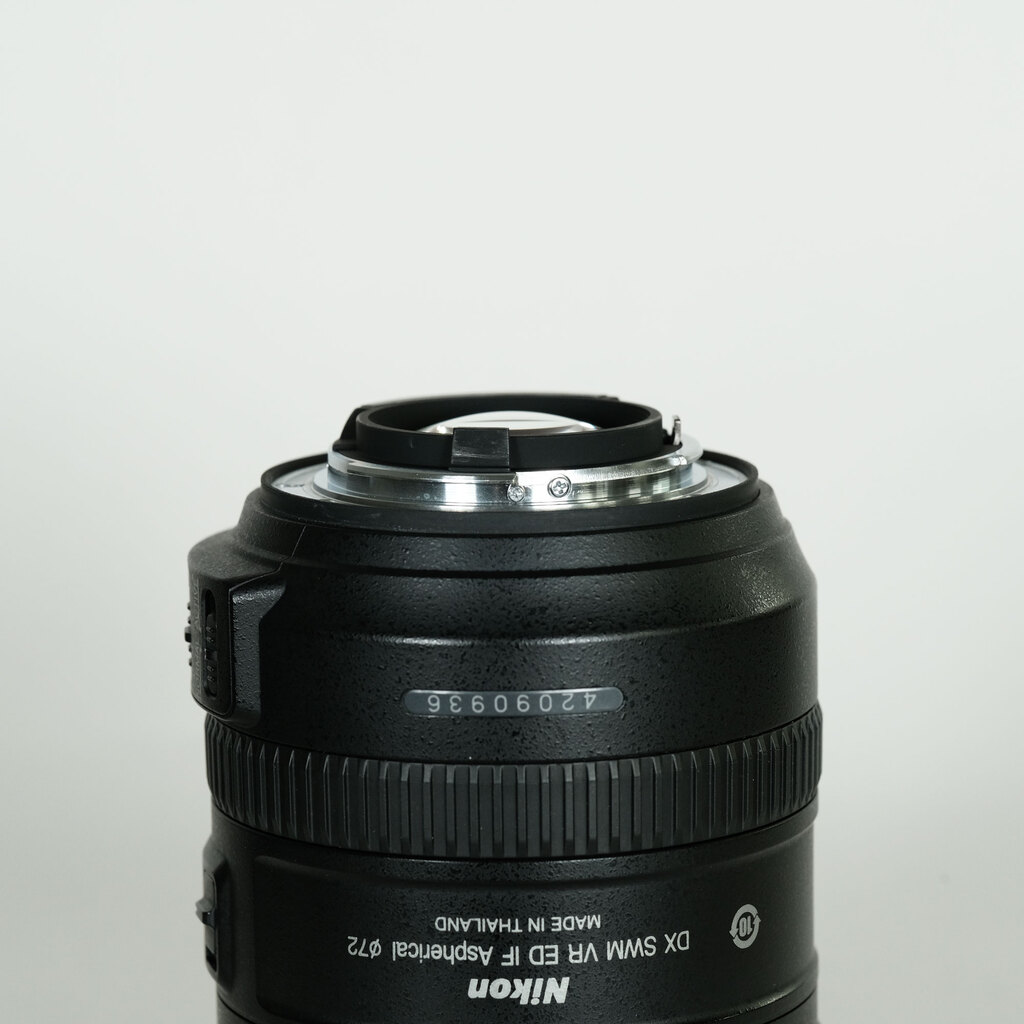Nikon AF-S DX NIKKOR 18-200mm F3.5-5.6G ED VR II