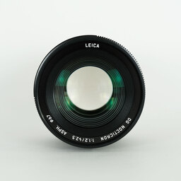 Panasonic LEICA DG NOCTICRON 42.5mm / F1.2 ASPH. / POWER O.I.S.