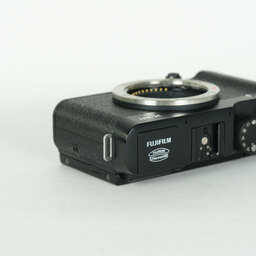 FUJIFILM X-M1 ボディ ブラック