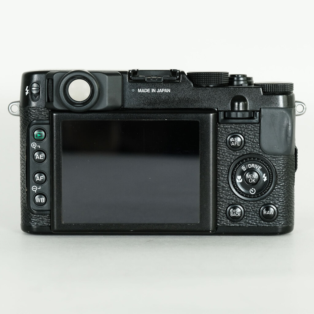 FUJIFILM X10 ブラック