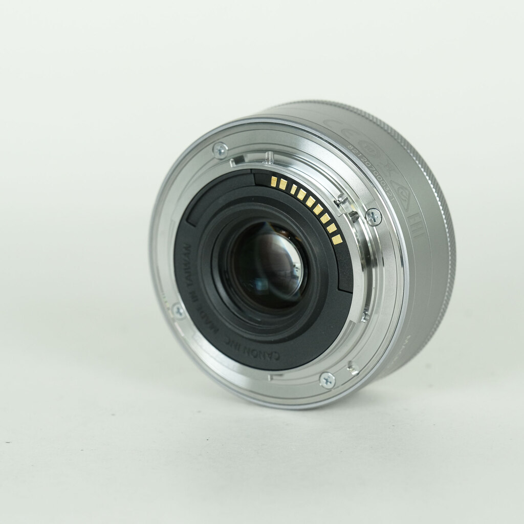 Canon EF-M22mm F2 STMの出品 | ONE SCENE（ワンシーン）