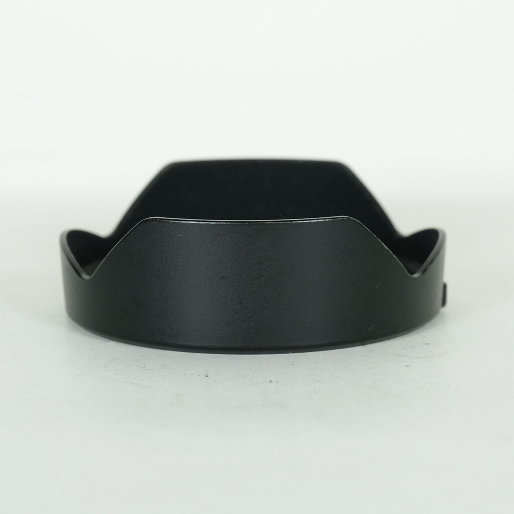 Canon EF16-35mm F4L IS USMの出品 | ONE SCENE（ワンシーン）