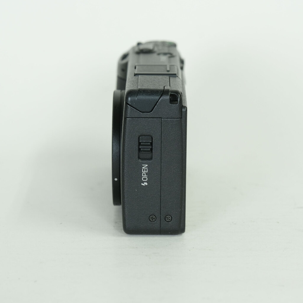 RICOH GR DIGITAL II
