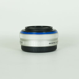 OLYMPUS M.ZUIKO DIGITAL 17mm F2.8 シルバー