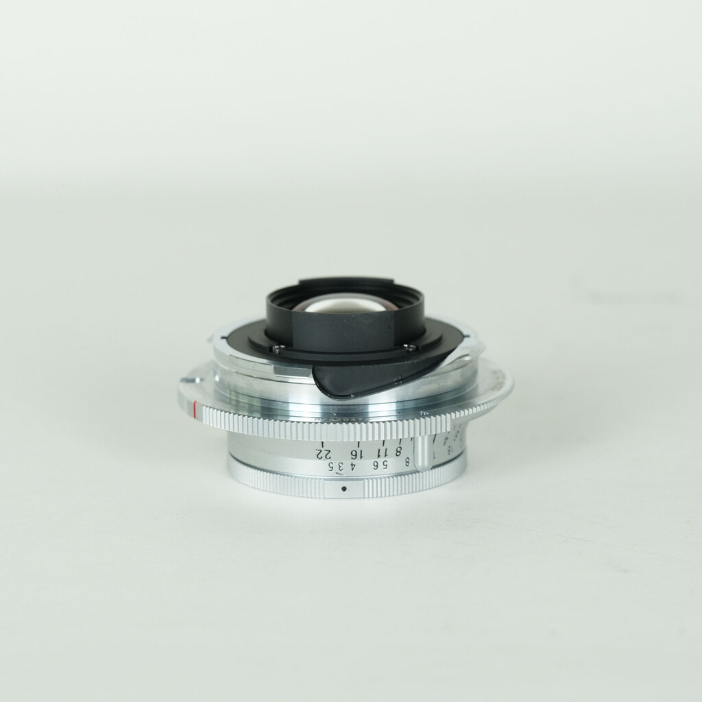 コシナ フォクトレンダー COLOR-SKOPAR 35mm F3.5 Aspherical VM シルバー コシナ フォクトレンダー COLOR-SKOPAR 35mm F3.5 Aspherical VM シルバー