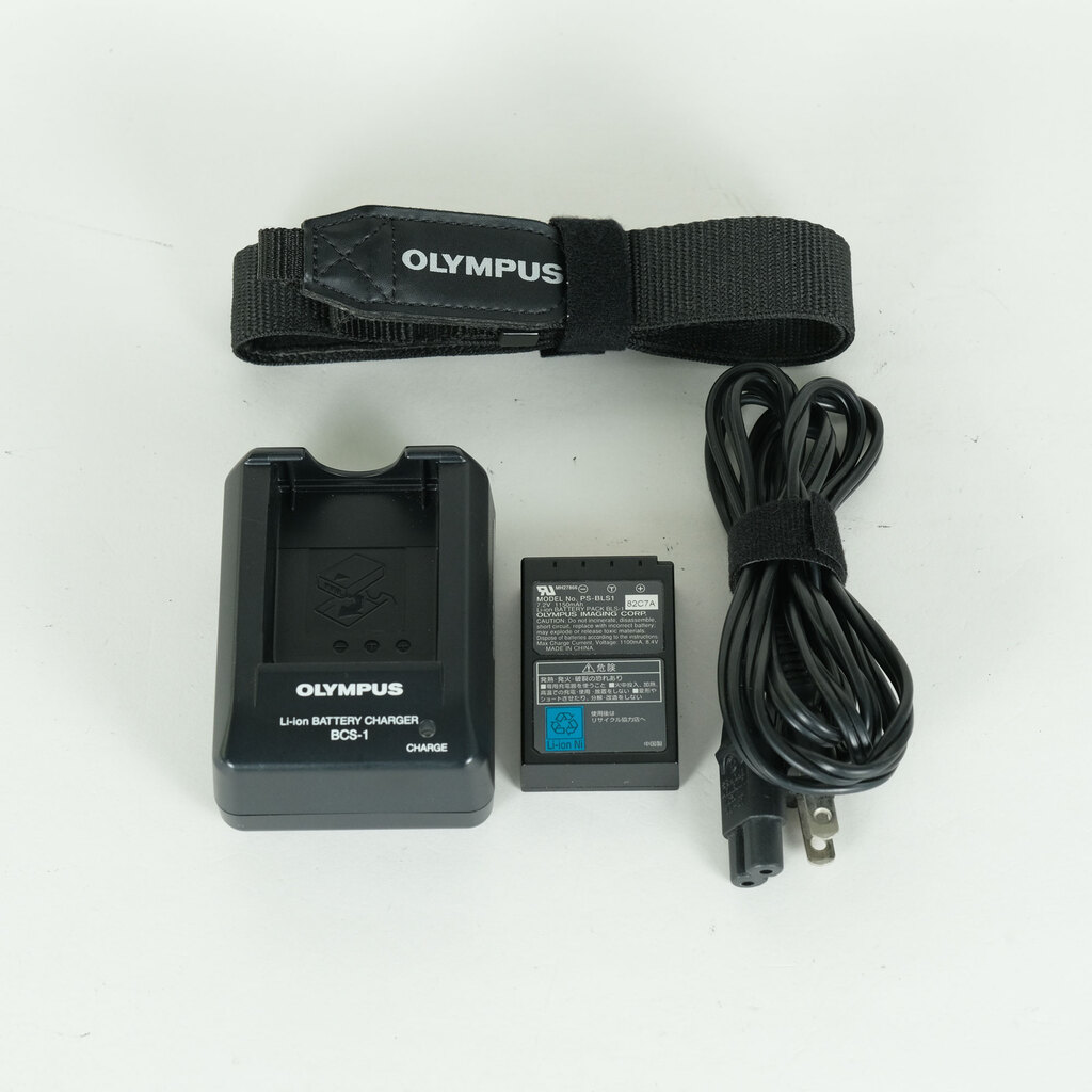 OLYMPUS PEN E-P1 ボディ シルバーの出品 | ONE SCENE（ワンシーン）