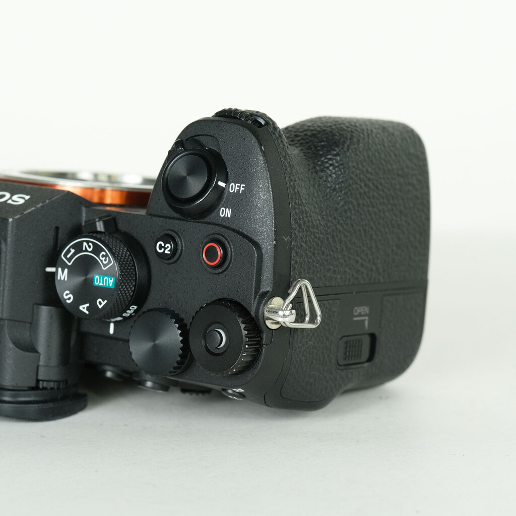 SONY α7 IV（ILCE-7M4）の出品 | ONE SCENE（ワンシーン）