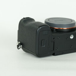 SONY α7C II(ILCE-7CM2) SONY α7C II(ILCE-7CM2)