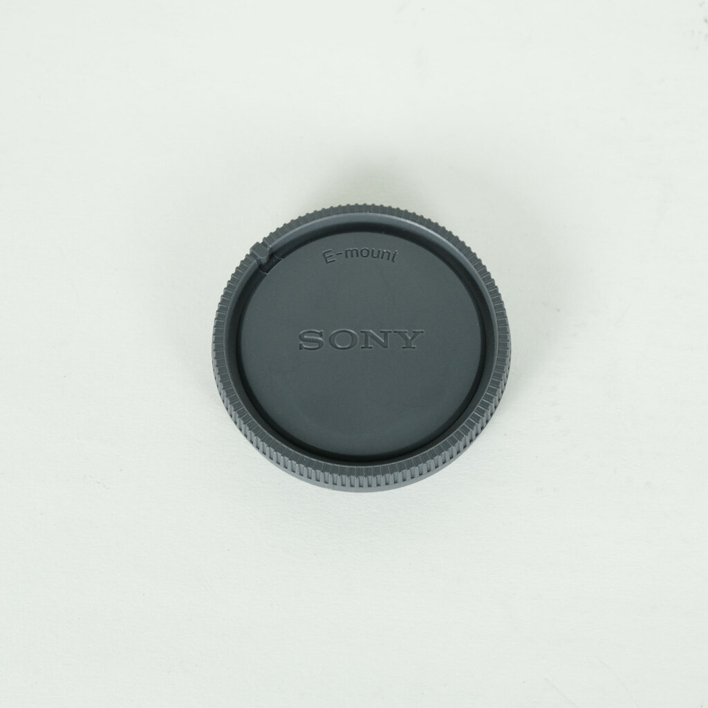 SONY E 18-135mm F3.5-5.6 OSS SEL18135 SONY E 18-135mm F3.5-5.6 OSS SEL18135