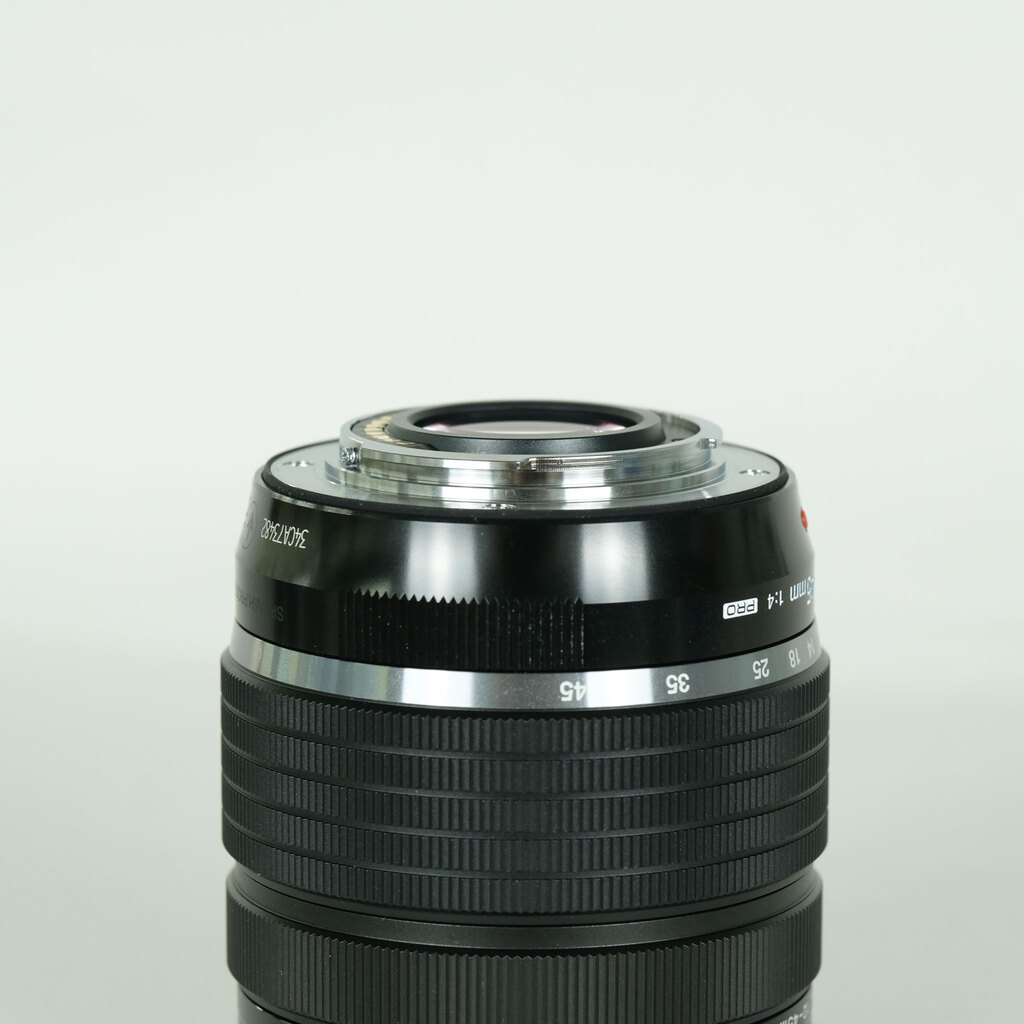 OM SYSTEM M.ZUIKO DIGITAL ED 12-45mm F4.0 PROの出品 | ONE SCENE