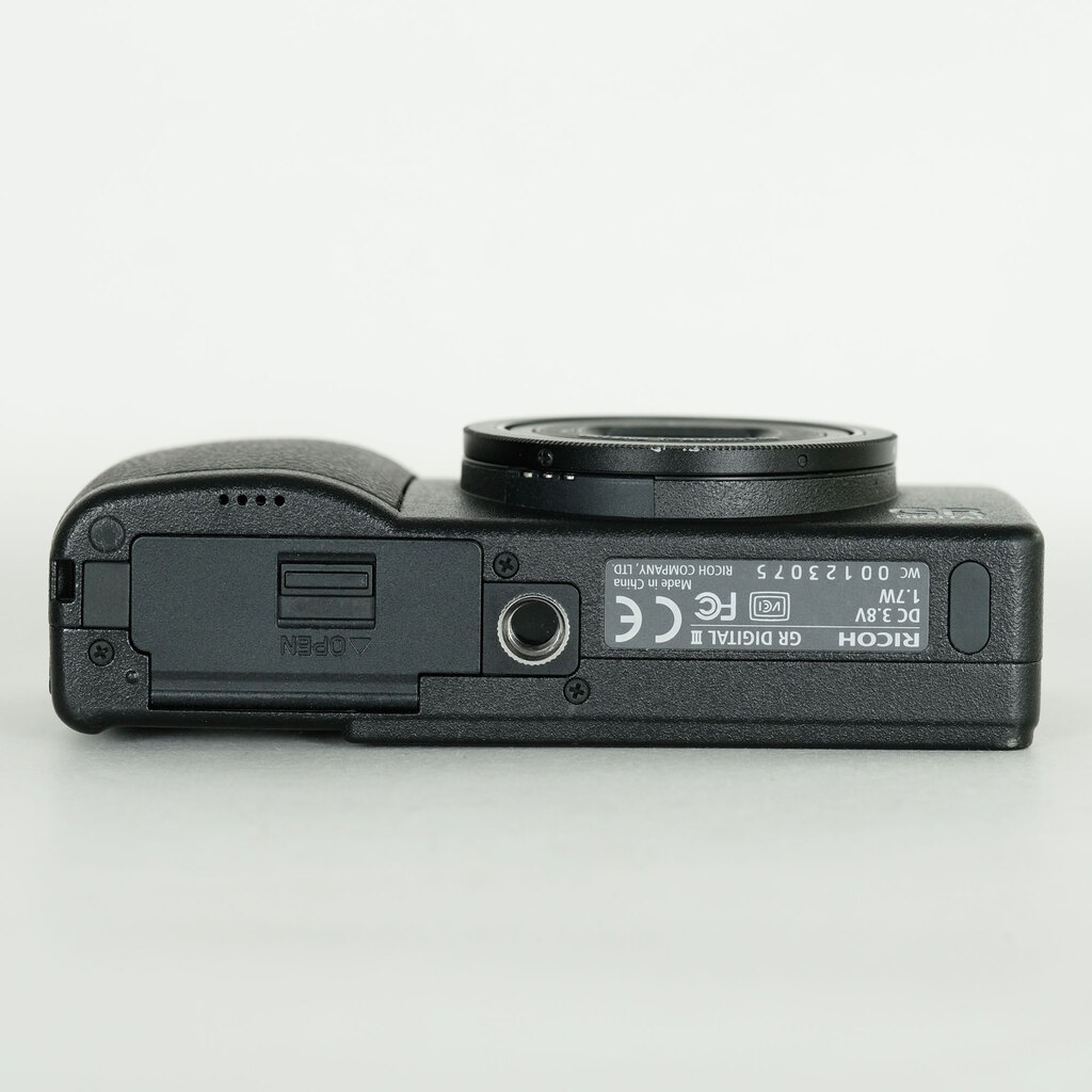 RICOH GR DIGITAL III