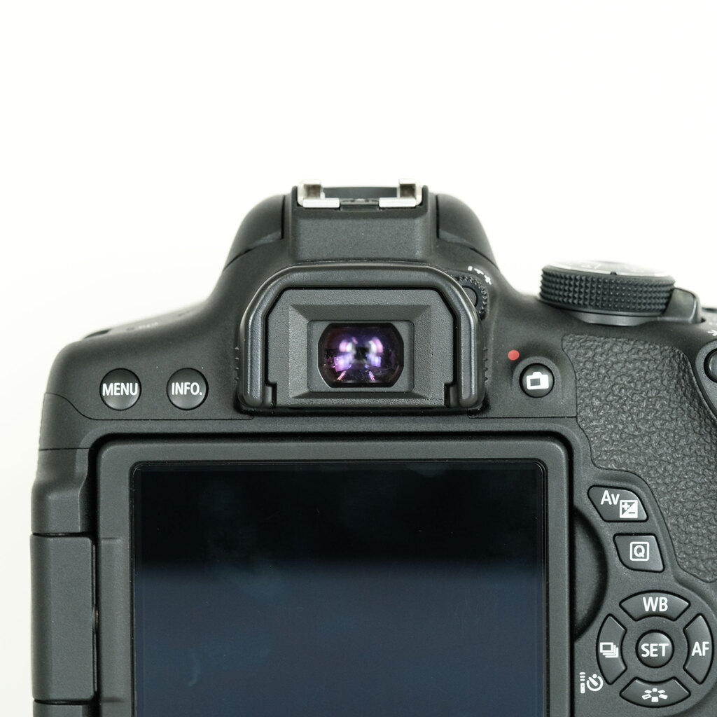 Canon EOS Kiss X8i Canon EOS Kiss X8i